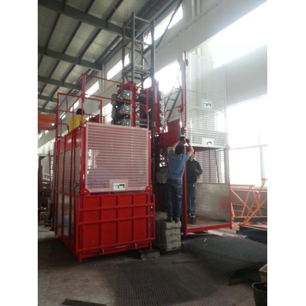 100m Single Cage Construction Hoist Elevator , Steel Galvanized Material safty easy accessibility