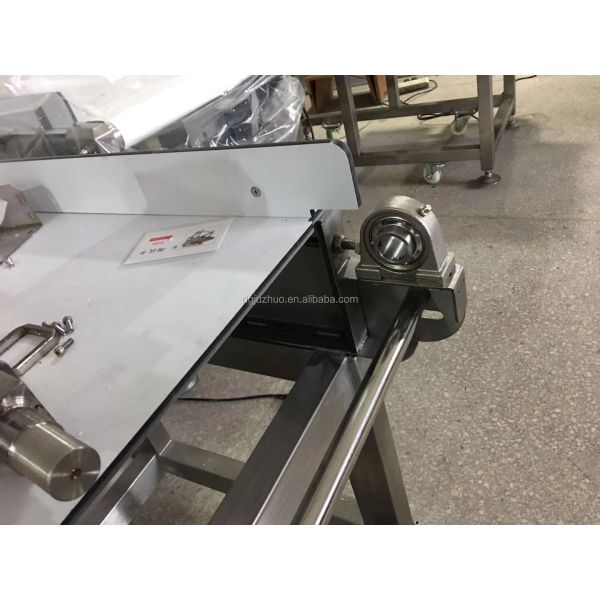 Automatic Digital LCD Display Screen Conveyor Metal Detector System JZD-366