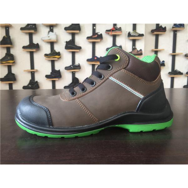 High Friction Factor Industrial Work Boots With Efficient Insole Pattern