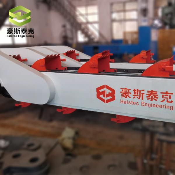 Movable Base And Digging Arm Essential Components Of DW45 Automatic Brick Manufacturing Machine