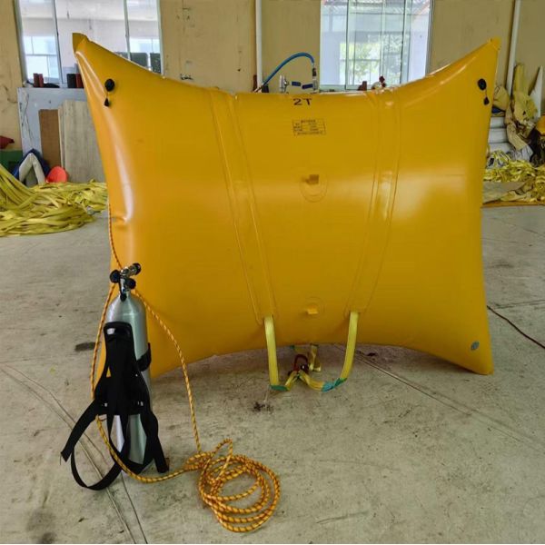 Hongruntong Marine Pillow Type Underwater Lift Bag in operation