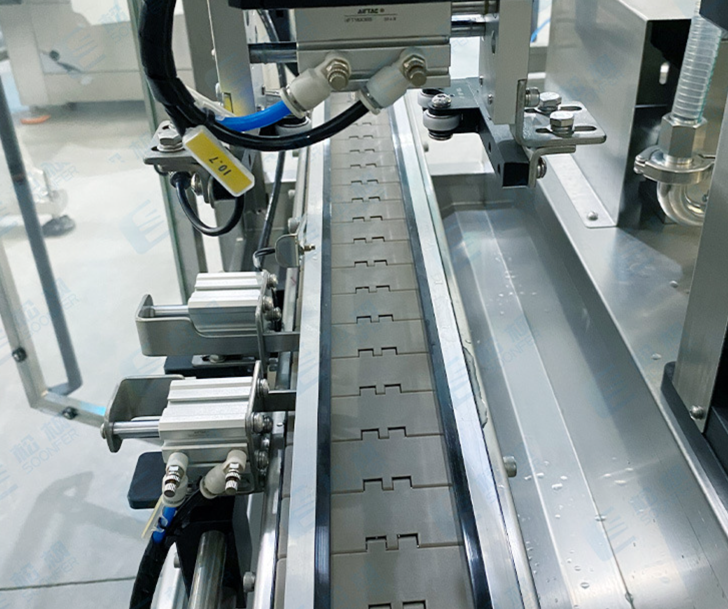 Automatic SUS304 Rotor Pump Peanut Butter Liquid Filling Machine