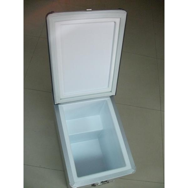 35L Portable 24V DC Compressor Direct Cooling Car Mini Fridge , Mini Cooler Fridge Swing Door Type