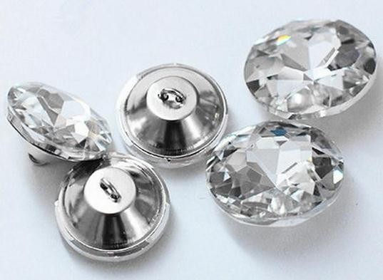 Wholesale nature button high-end 2/4hole coconut shell buckle button.
