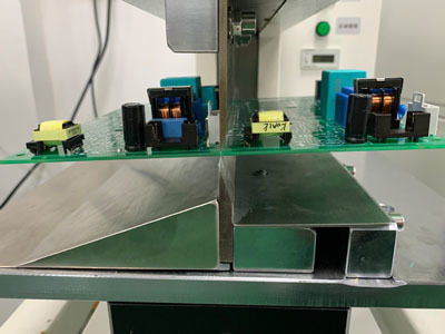 330mm Pneumatic PCB Separator Machine Guillotine PCB Cutter