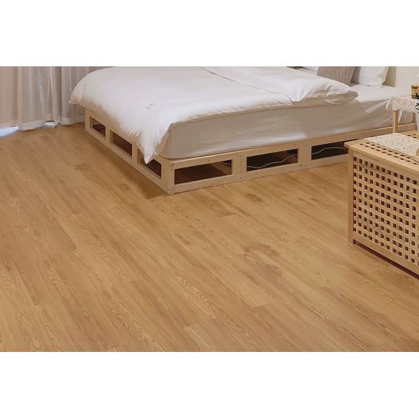 Moisture Proof Stone Plastic Composite Flooring Formaldehyde Free High Hardness for Interior Decoration