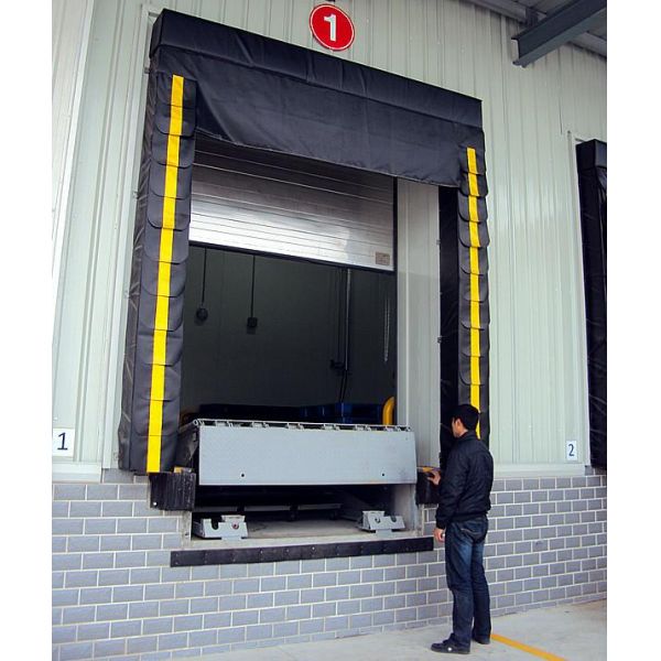 High Efficiency Loading Dock Seals Vehicle Restraint For Outside