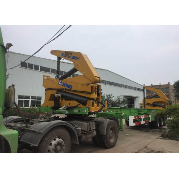 Self Loading Truck Mounted Crane 3 Axle Container For Transportation