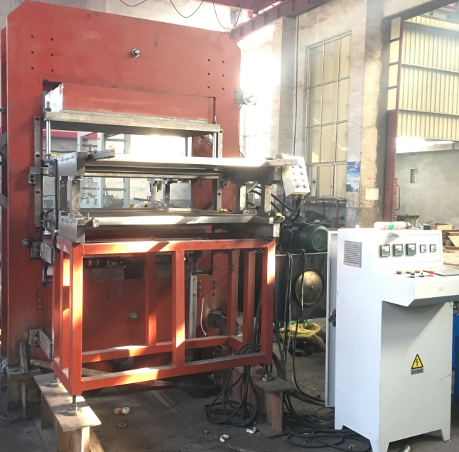 Heat Exchange Seal Ring Vulcanizing Machine with Uniform Temperature Heating Plate Fast Clamping Speed and Thickened Drag Plate