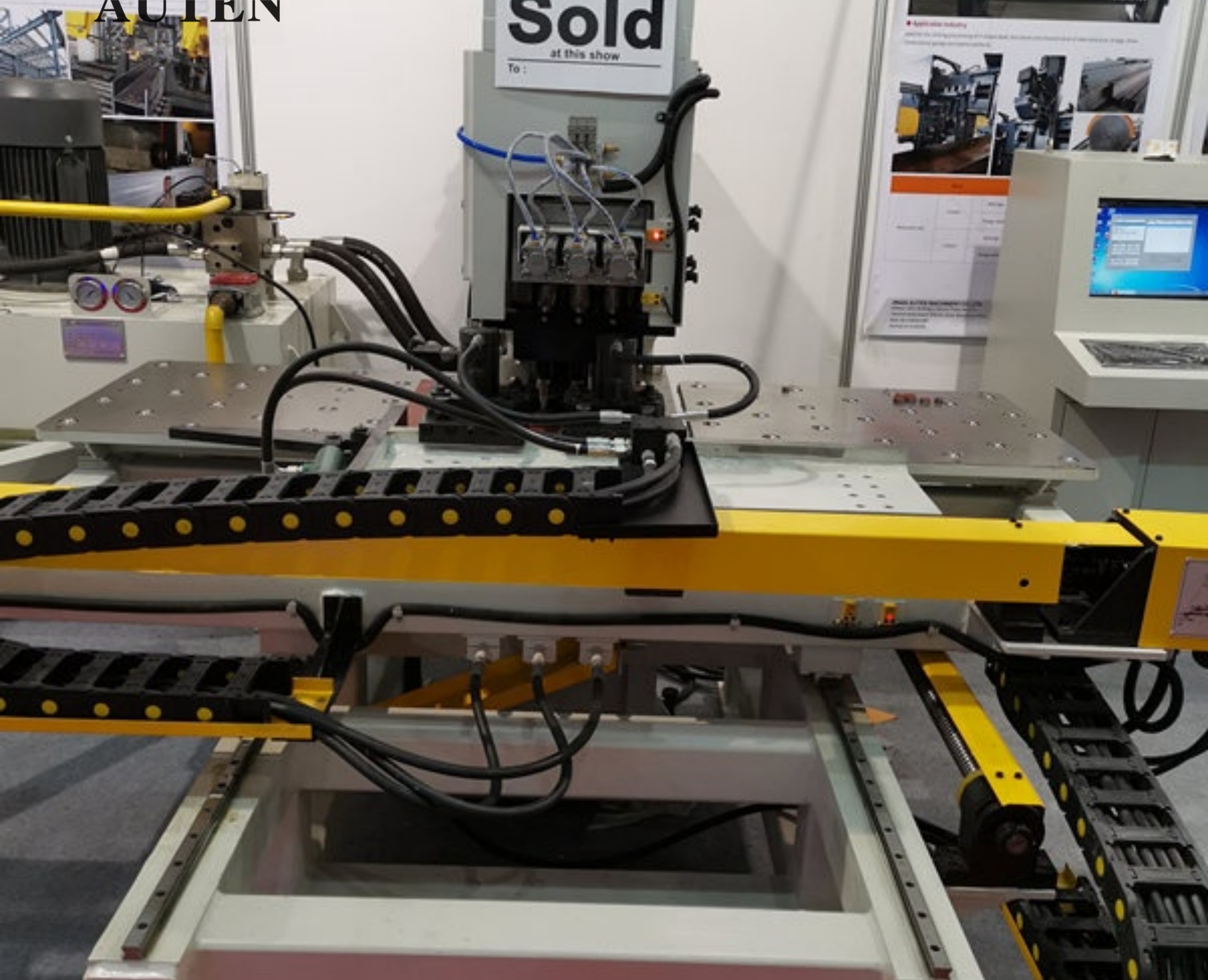 CNC Plate Punching Machine With Automatic Tool Change And CAD/CAM Support