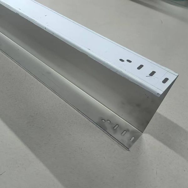 Residential Galvanized Stainless Chromium Trough Cable Tray Trough Solid Bottom