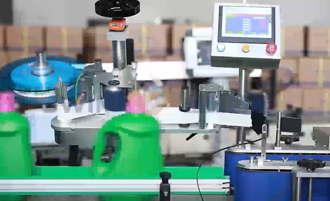 Automatic Soap Detergent Dishwashing Piston Liquid Filling Machine 4 Head 100ml-1000ml