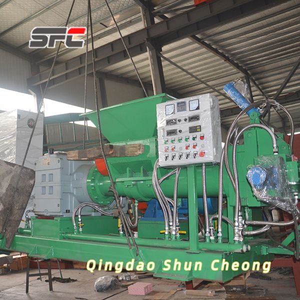 Rubber Extrusion Line with Heat-feed Single Screw Extruder, Variable Rotation Speed, and Multi-functional Head Piece for Hose Making