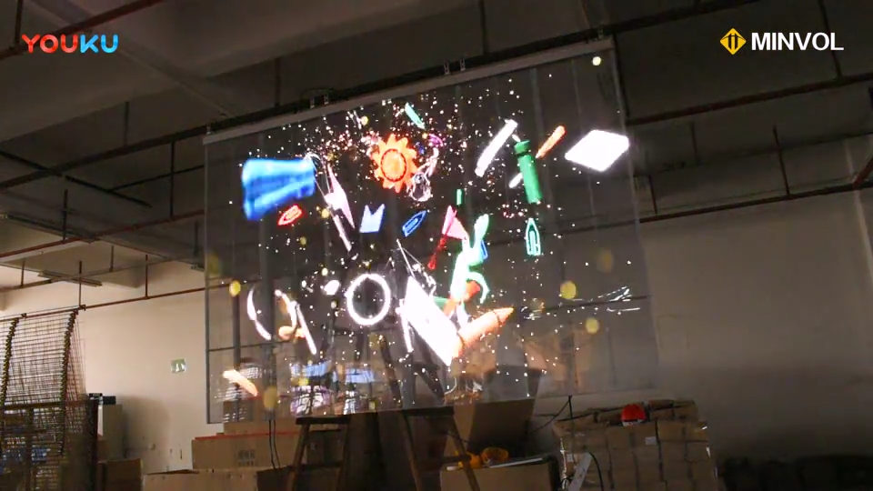 HD Transparent Led Wall Display Screen P3.9-7.8 Super Slim