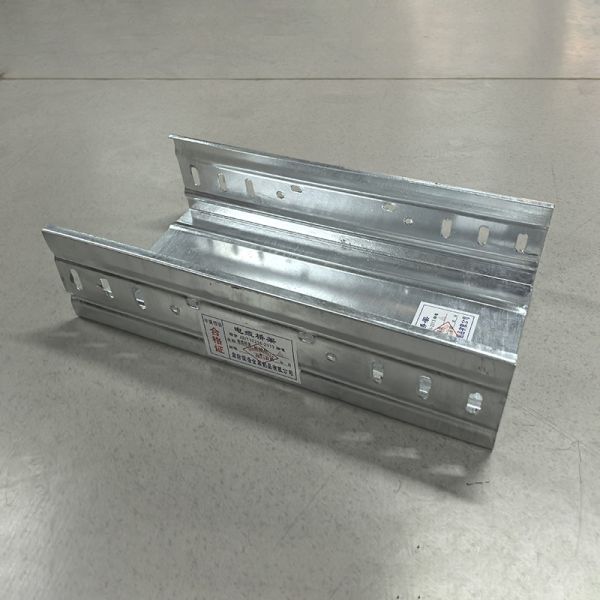 Movable Gantry Cable Ladder Raceway Tray Systems Solid Bottom