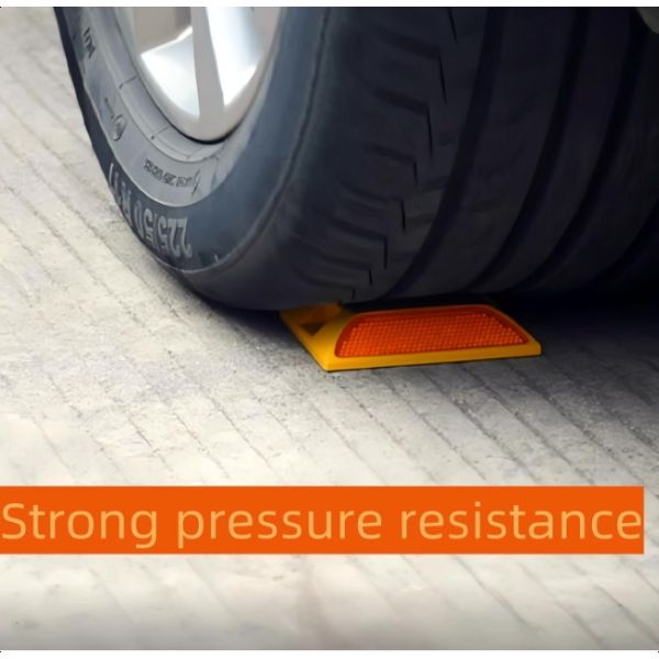 Road Stud Reflectors with 30 Tons Compression Resistance IP>67 Waterproof Grade and Double Side PMMA Reflector for Pavement Markers