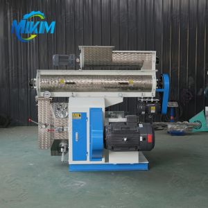 China 380Volt Animal Feed Pellet Extruder Poultry Farm Machinery High Efficiency on sale