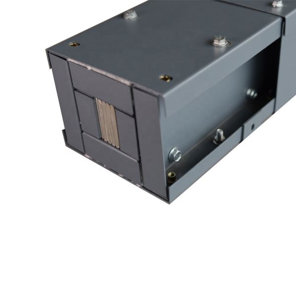 Flush Mounting Aluminum Bus Duct 600V Single / Three Phase
