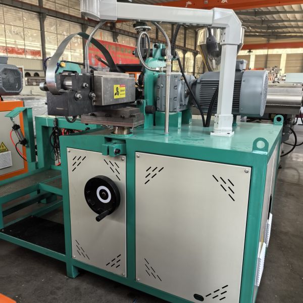 Continuous Metal Corrugated Pipe Manufacturing Machine for Lightweight and Strong Steel Tubing Applications
