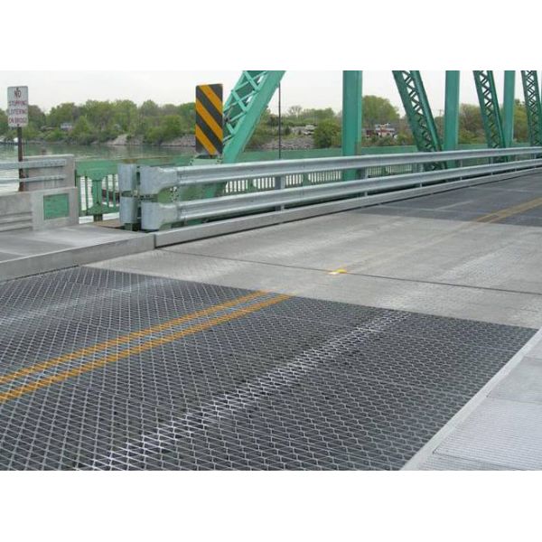 Riveted Steel Grating 3/4" Bearing Bar Spacing High Load Capacity