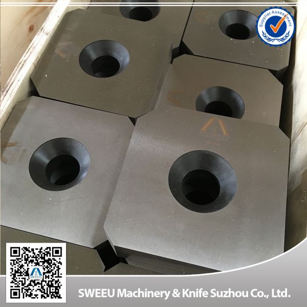 Plastic shredder blades