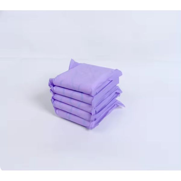 White Breathable Rectangular Soft Sanitary Napkin With Adhesive