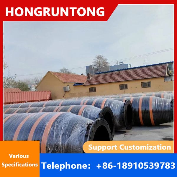 Floating pipeline installation in Singapore port project