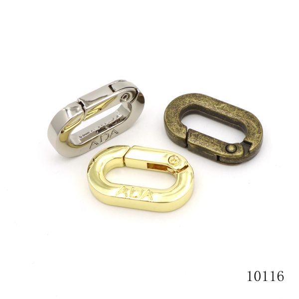 Small Key Chains Accessories Oval Spring Ring Clasp With Custom Engraved Logo