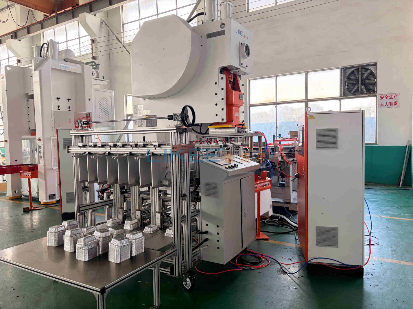 63-ton Aluminum Foil Container Making Machine for Efficient 1 Operator Operation with 15-Minute Die Change