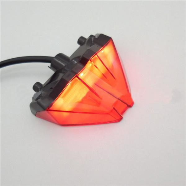 ABS PC Material LED Beads Triangular Braking Driving Tail Light for Motorcycles Design