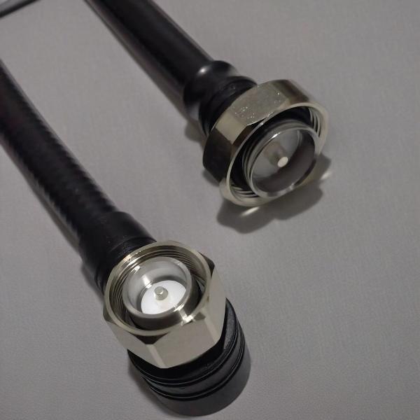 4.3 10 Male Right Angle 1/2" Superflex Jumper