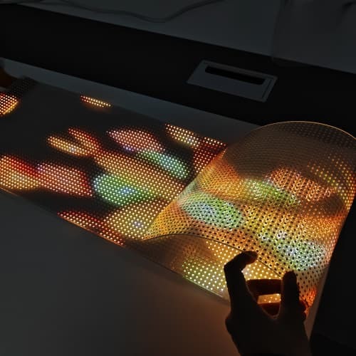 P6 LED Transparent Screen Flexible Thin High-Transparency Display for Glass Cabinet and Shop Window