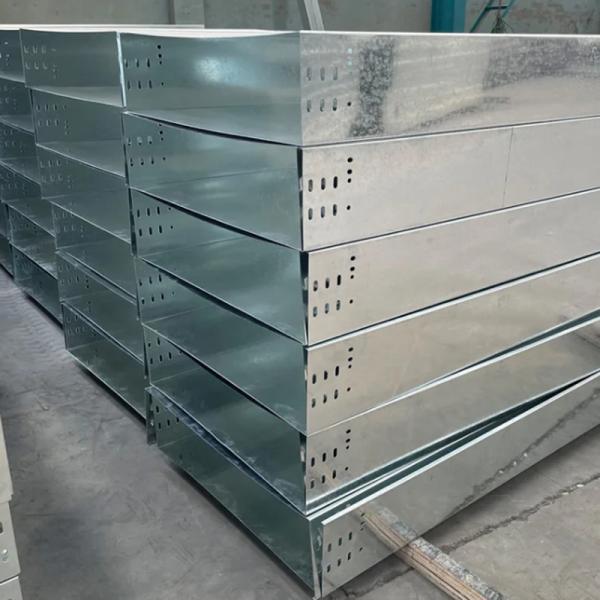 Fire Resistant Silver Solid Cable Tray For Cable Routing And Protection In Steel Construction