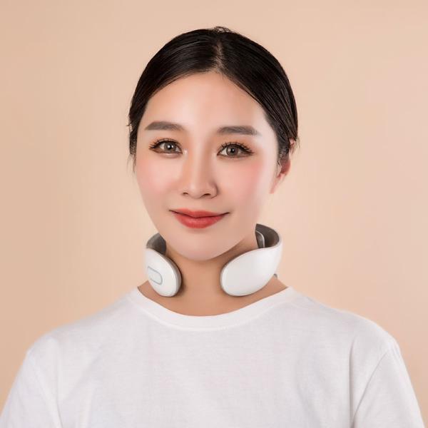 Shoulder Massage Function Portable Wireless Neck and Shoulder Massager for Relaxation