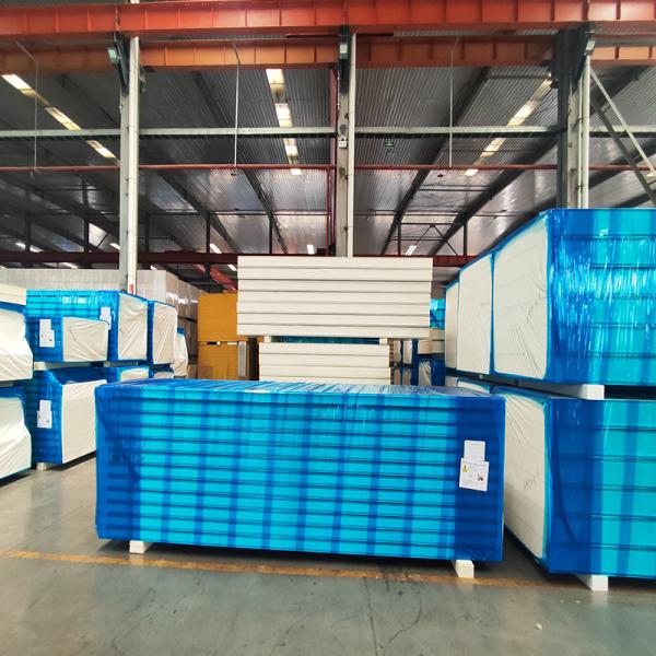 Fireproof Prefabricated Sandwich Panel Prefabricated Hard Foam Insulation Panels