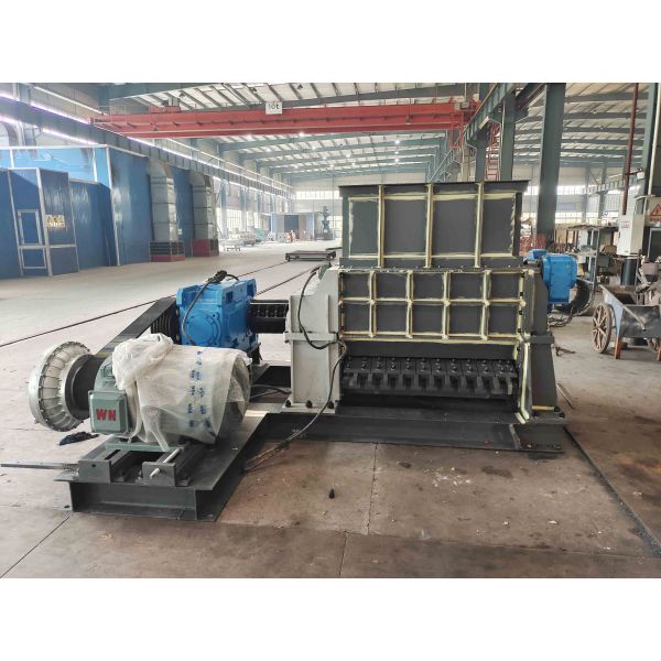 Double Toothed Roller Crusher Machine with 400mm Roller Diameter 1000mm Width and 30/22rpm Speed for Clay Brick Making