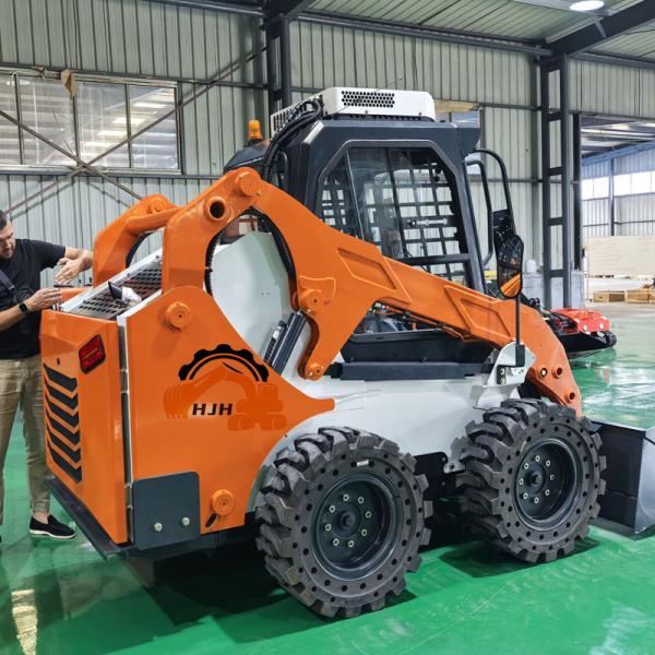 Case Skid Steer Loader S18 4x4 Wheel Drive with Unloading Items Function