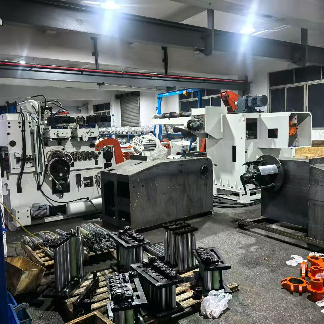 400mm Width Material Servo Roll Feeder with Pneumatic Releasing System
