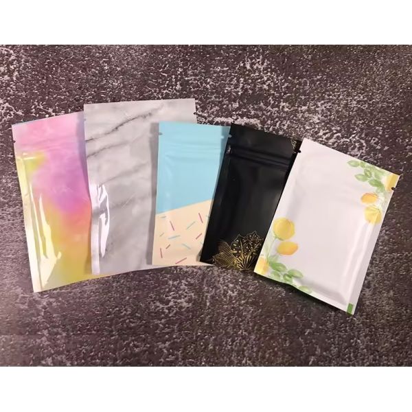 Factory Supply Multicolor Matte Finish Small Mini Flat Resealable Zipper Packaging Pouches Aluminum Foil Bags