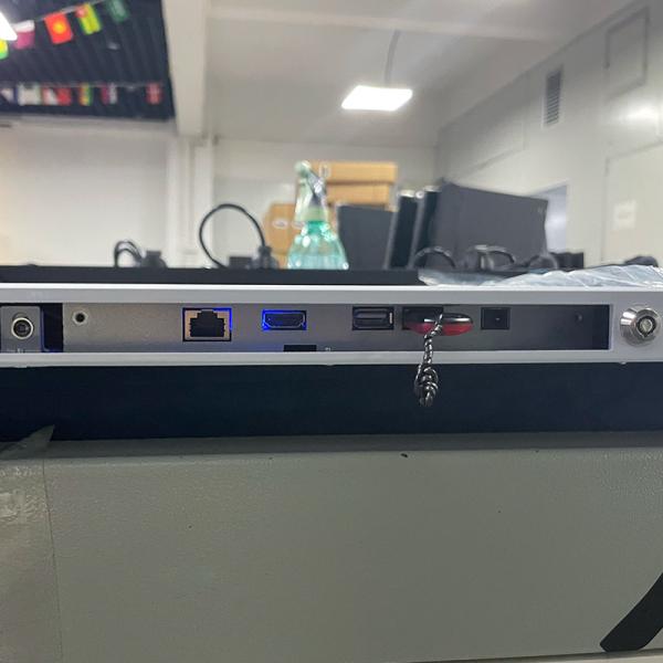 Small Indoor Elevator LCD Display Screen Android WiFi HD Full Color Digital Signage