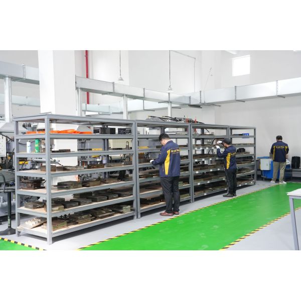 Custom Molded Rubber Components & Precision Gaskets in Custom Sizes with Multi-Material Expertise and ISO 9001 Certification