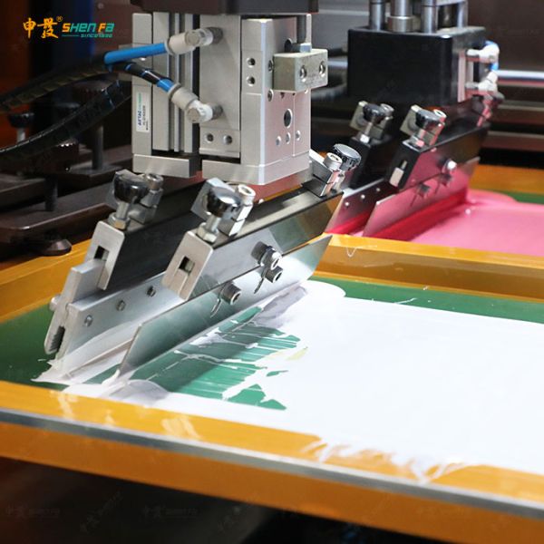 Semi-Automatic Screen Printing Machine for Water Bottles with Pneumatic Operation and Dia.(13-100)xL(25-280)MM Print Size