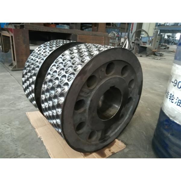High Chrome Alloy Quenching Rollers Customized Shape for Briquette Machine Performance
