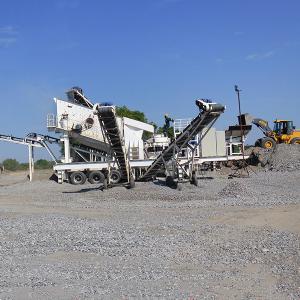 Quality AC Motor Mobile Jaw Crusher , Rock Crushing Machine 100-120t/h For Stone Crusher Plant for sale