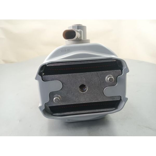 One stop shopping engine mount 3W0199384 for Bentley