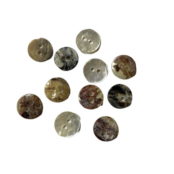 Sewing And DIY Material Natural Shell Buttons 16L Two Holes ODM