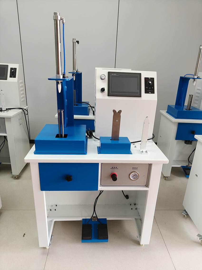 Hot Selling Adjustable Parameters and Touch Screen Control for Processing of Various Tongue Fabrics and Sizes