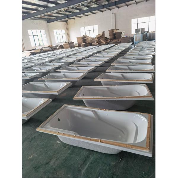 Elegant Straight Acrylic Bathtub with Built-in Function and Customized Request Option