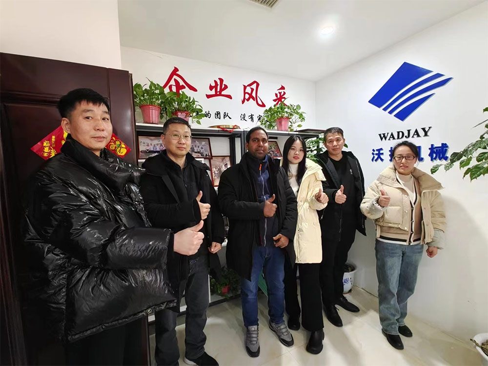 Automatic Barrel Type Corrugated Sheet Making Machine With Core Components Gear Motor Pump