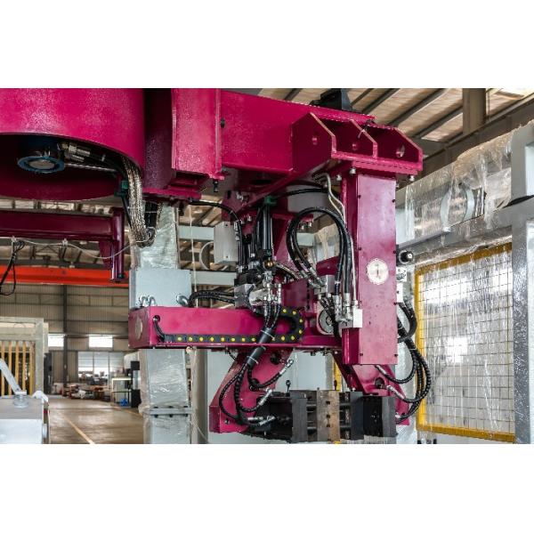 2 Manipulators LPDC Machine 700KG/H With Servo Motor Driven